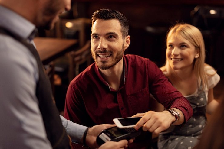 Demonstrasi fitur bonus dan putaran gratis dalam permainan Bigger Bass Bonanza